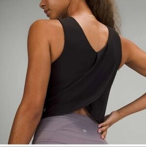 Lululemon Nulu Twist Back Yoga Tank Top Sz 0